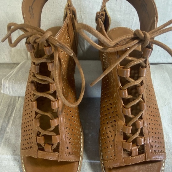 BOHO Sandals  Textured Design and Open Ankle; zipper or ties, size 7, A+ - Picture 4 of 11